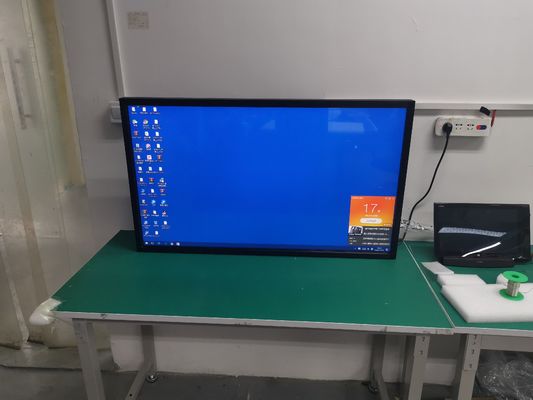 55-calowy ultra-odpowiedzialny 5ms Infraczerwony Monitor Maszyny do gier Ekran dotykowy z bezbłędną precyzją 10 punktów